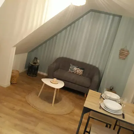 La Canisse 3 : Joli - Sur 볼로뉴쉬르메르